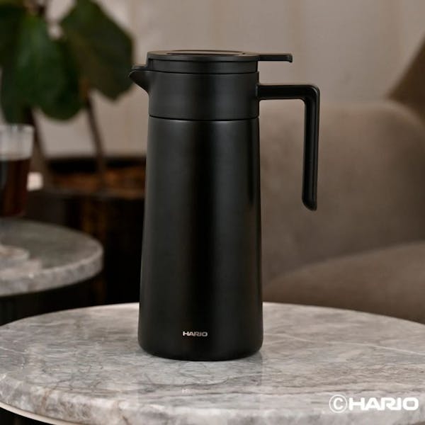 Hario Yalıtımlı Servis Sürahisi (800 ml) – Siyah