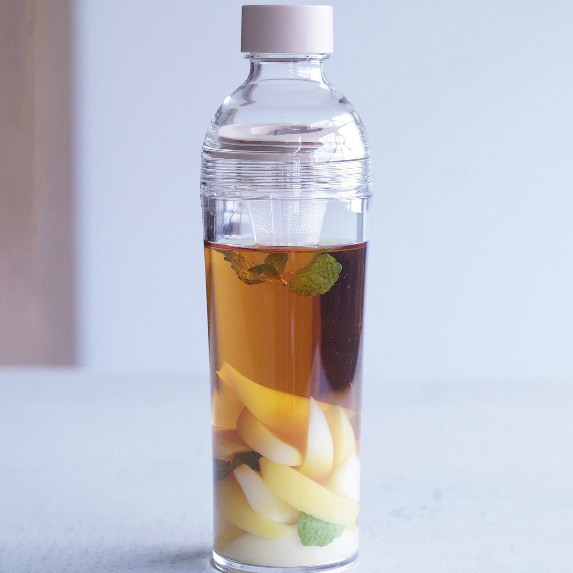 Hario Filter-In Bottle Smokey Pink (400 ml)