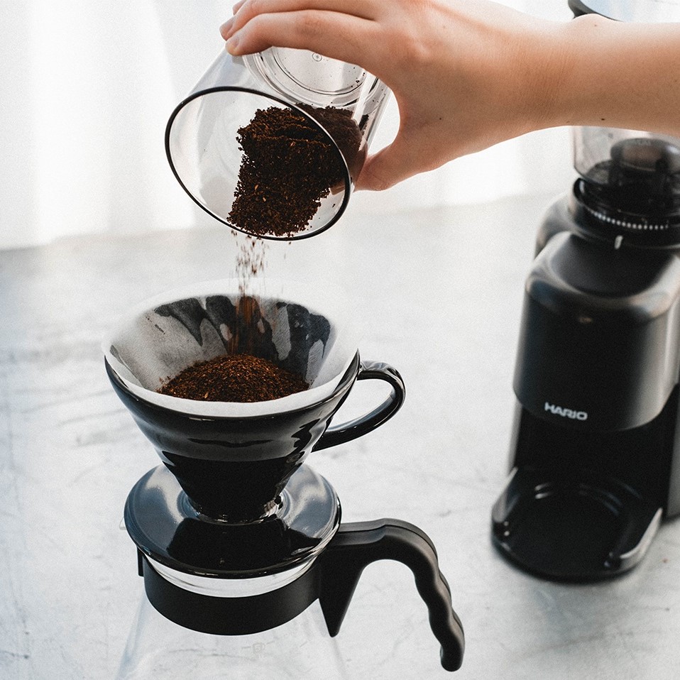 Hario Elektrikli Kahve Öğütücü Compact N